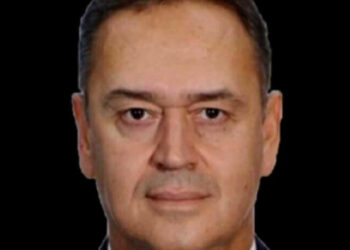 Uçağı indiren kaptan pilot kalp krizi geçirdi, hayatını kaybetti