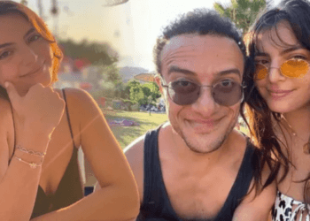 Şenay Forbes bikinili pozuyla gündem oldu