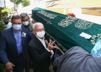 Kılıçdaroğlu, Nermin Güneş’in cenaze törenine katıldı