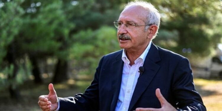 AKP’lilerin Kılıçdaroğlu’nu hedef alan FETÖ yalanı