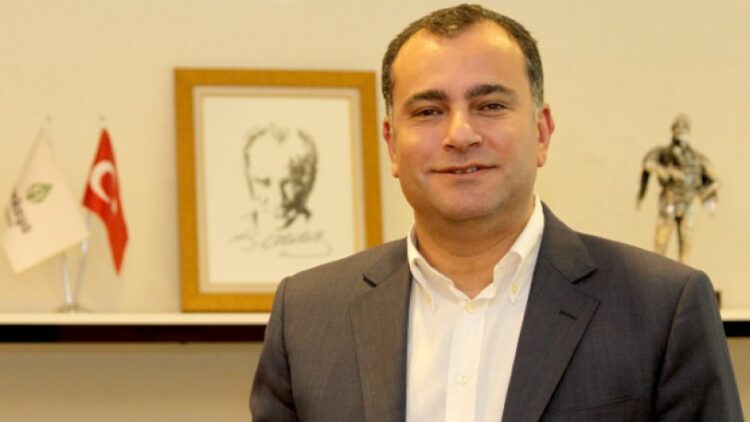 Alper Taşdelen’den çöp özrü