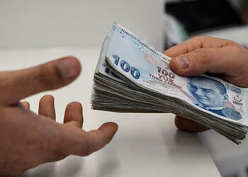 İktidar, kamu işçisine ilk 6 ay için yüzde 9 önerdi