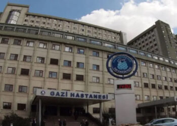 Anestezi teknikeri hastane müdürünü odasında bıçakladı