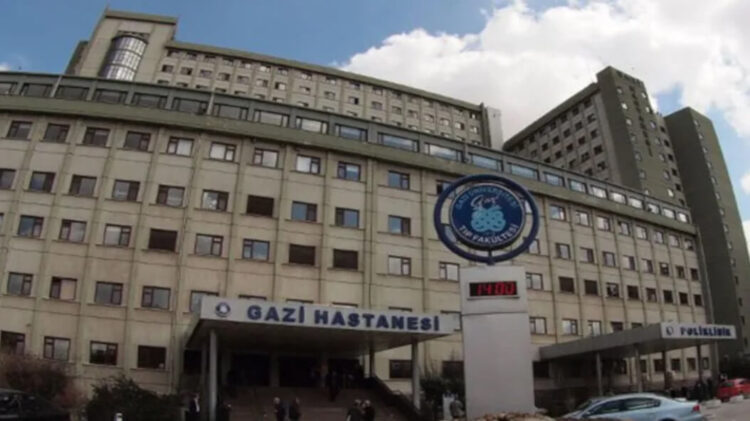 Anestezi teknikeri hastane müdürünü odasında bıçakladı