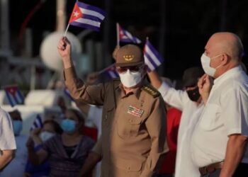 Küba’da Castro’nun katılımıyla ABD ambargosuna karşı miting