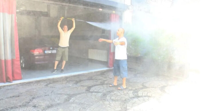 İstanbullu yanıyor: Hissedilen sıcaklık 42 derece