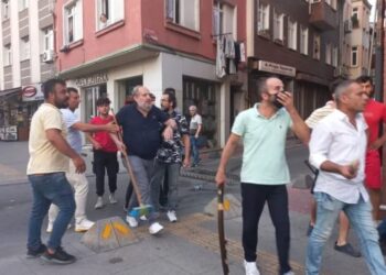 Katliam protestosuna katılanlara ve gazetecilere saldırı