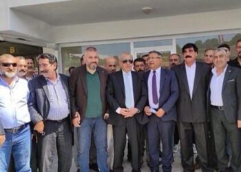 ‘AKP’ye oy veren roman nüfusu CHP’ye yüzünü dönebilir’