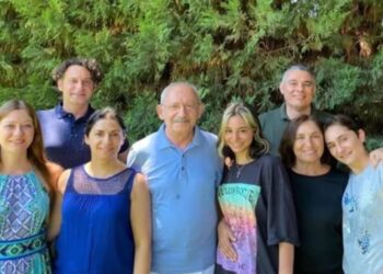 Kılıçdaroğlu’ndan aile fotoğraflıyla bayram mesajı