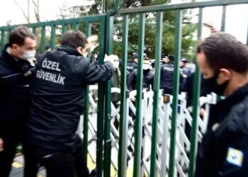 ‘Boğaziçi’nde sert müdahale için güvenlik görevlilerine para dağıtıldı’ iddiası