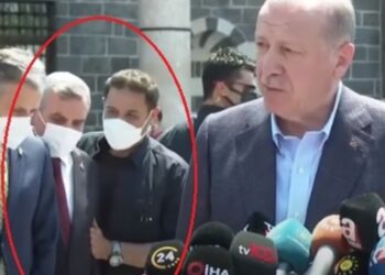 Erdoğan’ın korumalarının ittiği kişi bakın kim çıktı