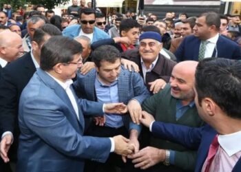 Davutoğlu’ndan Bahçeli’ye: Erdoğan’a da Diyarbakır’da ‘Serok’ dediler