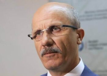 YÖK Üyesi seçilip sonra YÖK Başkanlığı’na atanan Erol Özvar kimdir?