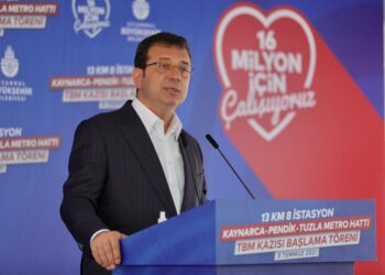 İmamoğlu: “İstanbul saçından, başından çekiştirilecek şehir değil”