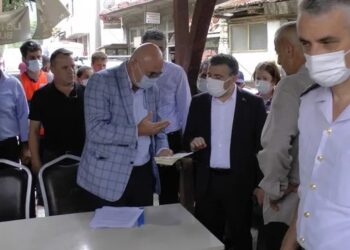 Düzce Valisi, CHP’li Tanal’la karşılaşınca bölgeyi terk etti