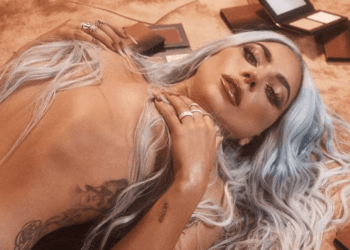 Lady Gaga’dan yatak odası itirafı