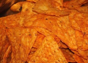 Doritos paketinden çıkan cipsi paylaştı, 20 bin dolar kazandı