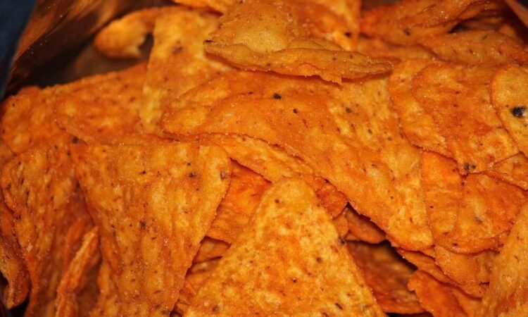 Doritos paketinden çıkan cipsi paylaştı, 20 bin dolar kazandı