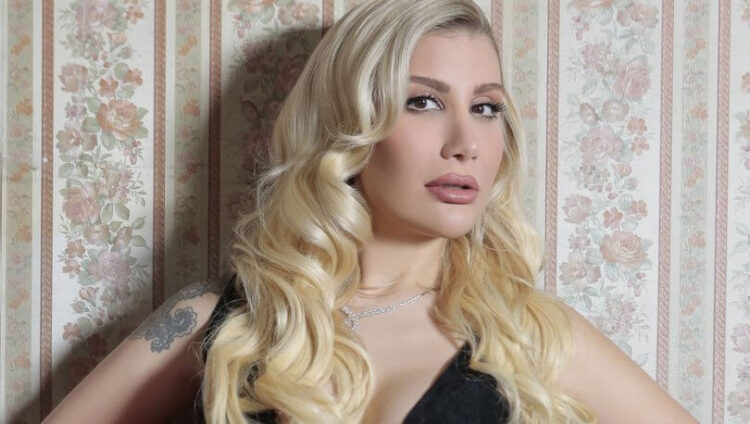 İrem Derici’ye şok elektrik kesintisi