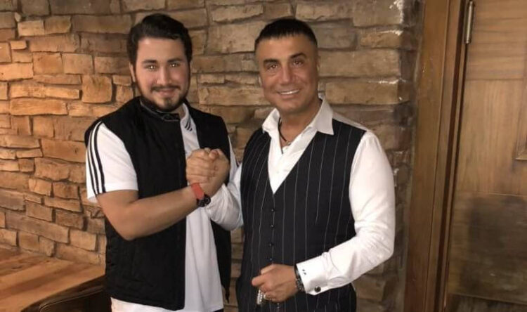 Ahmet Onay: Peker’in bahsettiği kişilerle kilise yakınına gittim