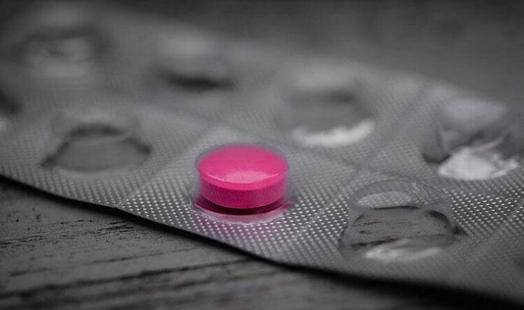 Tatil döneminde artan adet geciktirici kullanımına ilişkin uyarı