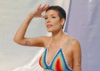 ABD’li sanatçı Halsey, bebeğine Türk ismi koydu