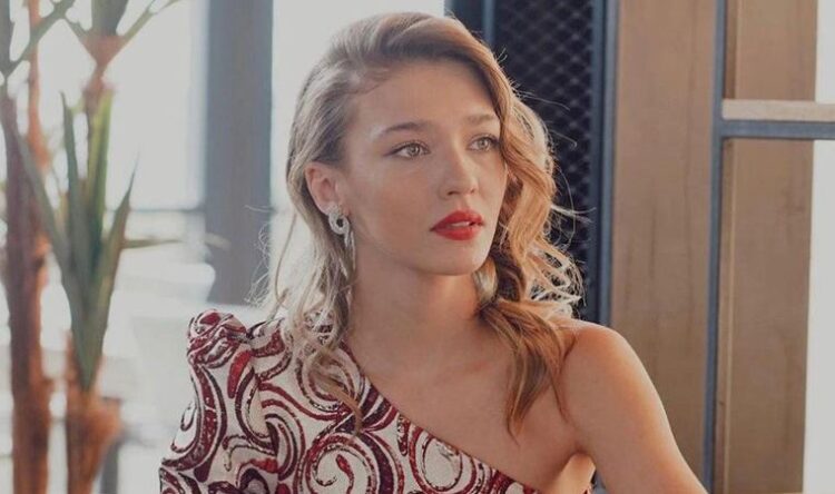 ‘Oyuncu Melisa Döngel babası tarafından istismar edildi’ iddiası