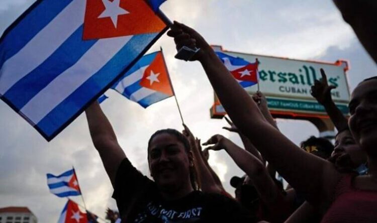 Dünyadan ve Latin Amerika’dan Küba’ya yoğun destek