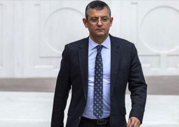 CHP’li Özel’den dikkat çeken ’15 Temmuz’ çıkışı: Sis perdesinin kalkmasını…