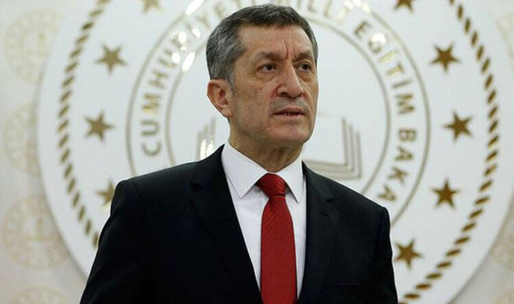 Selçuk’tan okullarla ilgili kritik açıklama: Bilim Kurulu’nu işaret etti