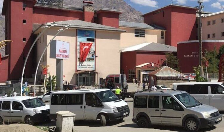 Hakkari İl Emniyet Müdürü yardımcısına silahlı saldırı