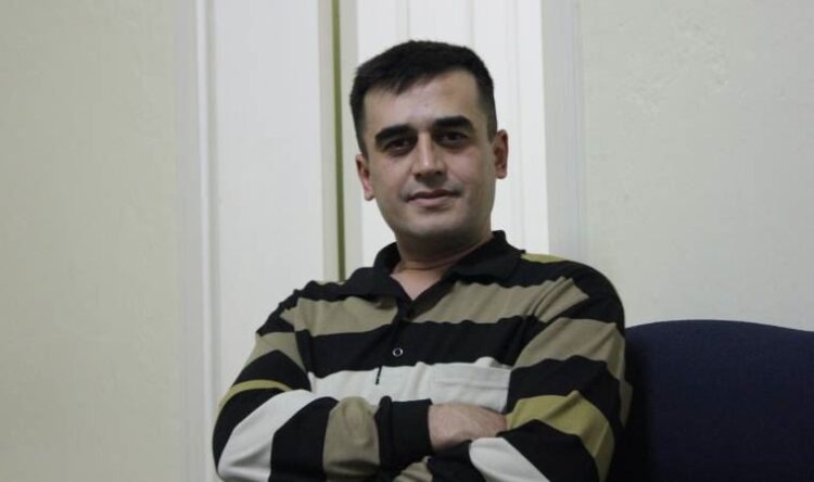 Uygulama yapan astsubaya tur otobüsü çarptı