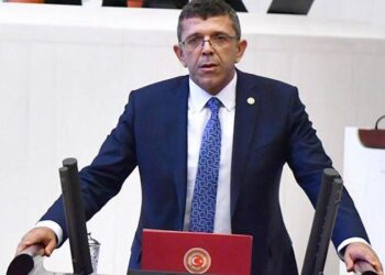 İYİ Partili Öztürk’ten “yazlık saray” eleştirisi