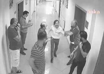 Gazeteciyi belediye binasında doğalgaz borusu ile darp ettiler