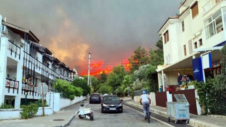 Yangınlarla ilgili soruşturma başlatıldı