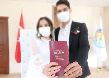 Kısıtlamalar kalktı, 18 yılın nikah rekoru kırıldı