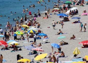 Yurttan kısıtlamasız pazar günü manzaraları