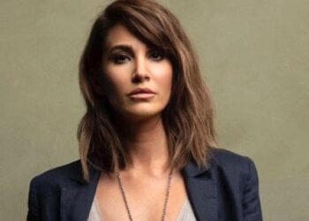 Rojda Demirer’in bikinili pozları beğeni topladı