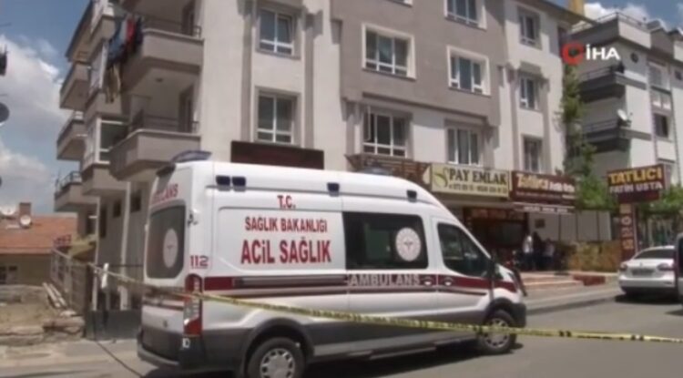 Anneanne kızı ve iki torununu öldürüp intihar etti