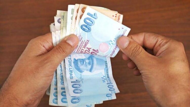 Maarif Vakfı’nın yöneticileri de çifte maaşa kavuştu