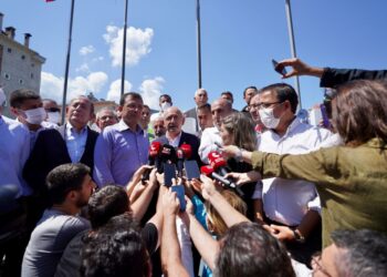 Kılıçdaroğlu: Dere kenarlarında yapılaşmaya izin vermememiz lazım