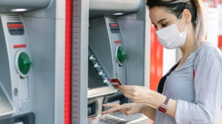 Bankacılıkta yeni dönem: Tamamen değişiyor