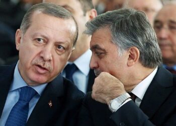 Abdullah Gül, Hulusi Akar ve Erdoğan ile görüştü mü?