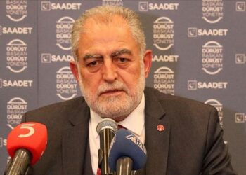 Saadet Partisi’nde zehir zemberek tartışma