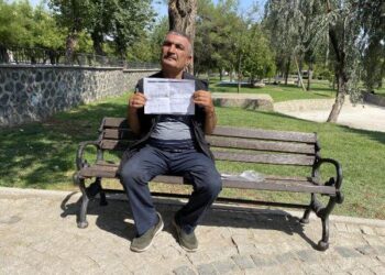 Vatansız belgesiyle yaşıyor: 35 yıllık gizem