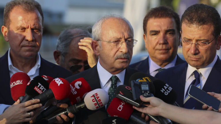 Kılıçdaroğlu: Engel olmazlarsa değil 4 milyon 14 milyon dolar toplarız