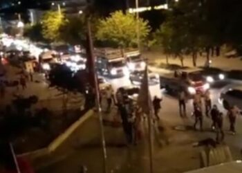 Altındağ’da sokağa dökülen kalabalık Suriyelilerin dükkanlarına saldırdı