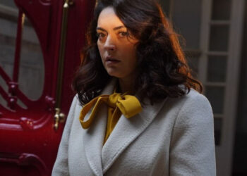 Ezgi Mola’dan üzücü haber