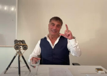 ‘Bu sözlerinizden dolayı benden özür dilemezseniz….’
