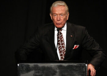 Uğur Dündar’dan sosyal medyayı karıştıran Taliban paylaşımı